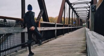 Courir en Hiver et dans le Froid : Conseils pour Éviter les Blessures et Rester au Chaud