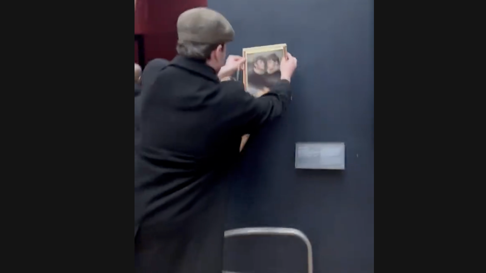 TikTokers Hang Their Portrait… Inside the Louvre Next to the Mona Lisa